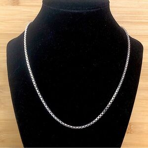 $82  Italian Designer Estate Chain  Sterling  19 Grams  Marked MILOR 925 ITALY